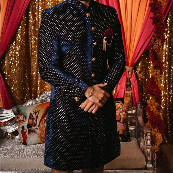 SALE ✂️ Midnight Blue & Gold Men’s Indian Sherwani - Picture 2 of 3